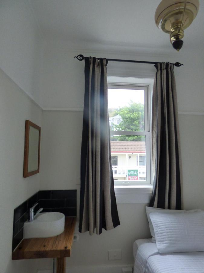 Sahara Guest House Dunedin Exterior foto